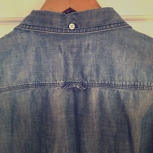 Lands End Canvas Chambray button up shirt